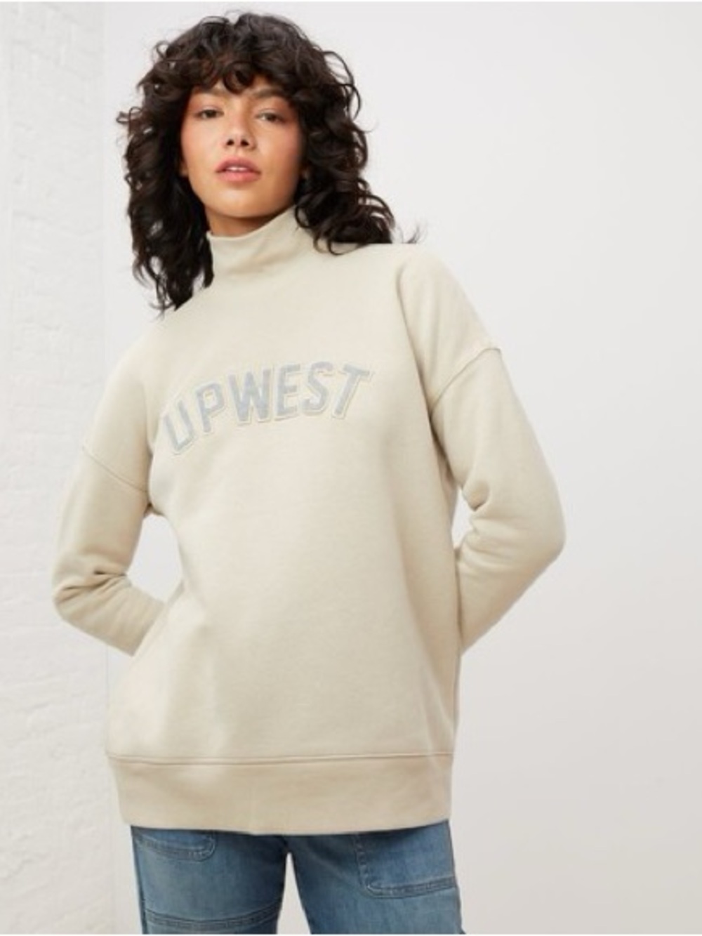 UPWEST Turtleneck Logo Sweater‎